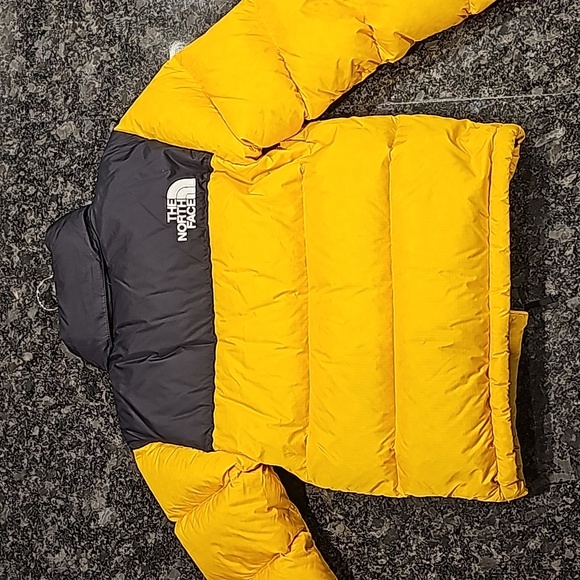 North Face Retro Nuptse Jacket - Picture 2 of 7